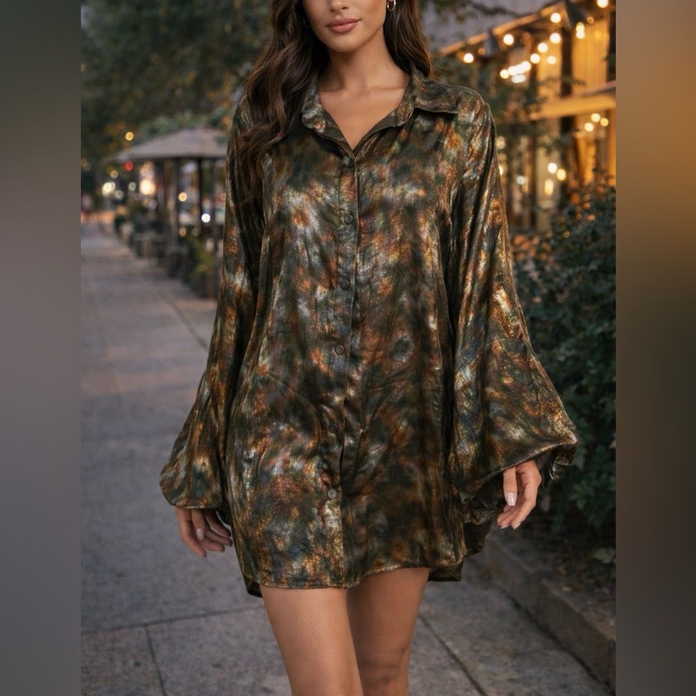 Fashion Nova Abstract Satin Shirt Dress Long Sleeve Button Front Size M EUC